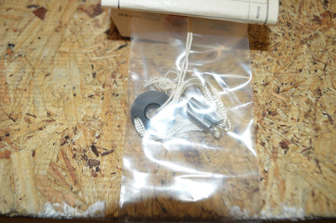 Retainer Assy, Valve NSN: 5841-01-186-5030 P/N: 642-710012-403
