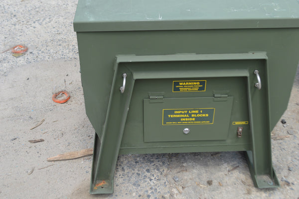 Technical Services Laboratory Mdl 1090-400 Power Distribution NSN:6110-01-236-5889 P/N:MIL-P-0029183/18