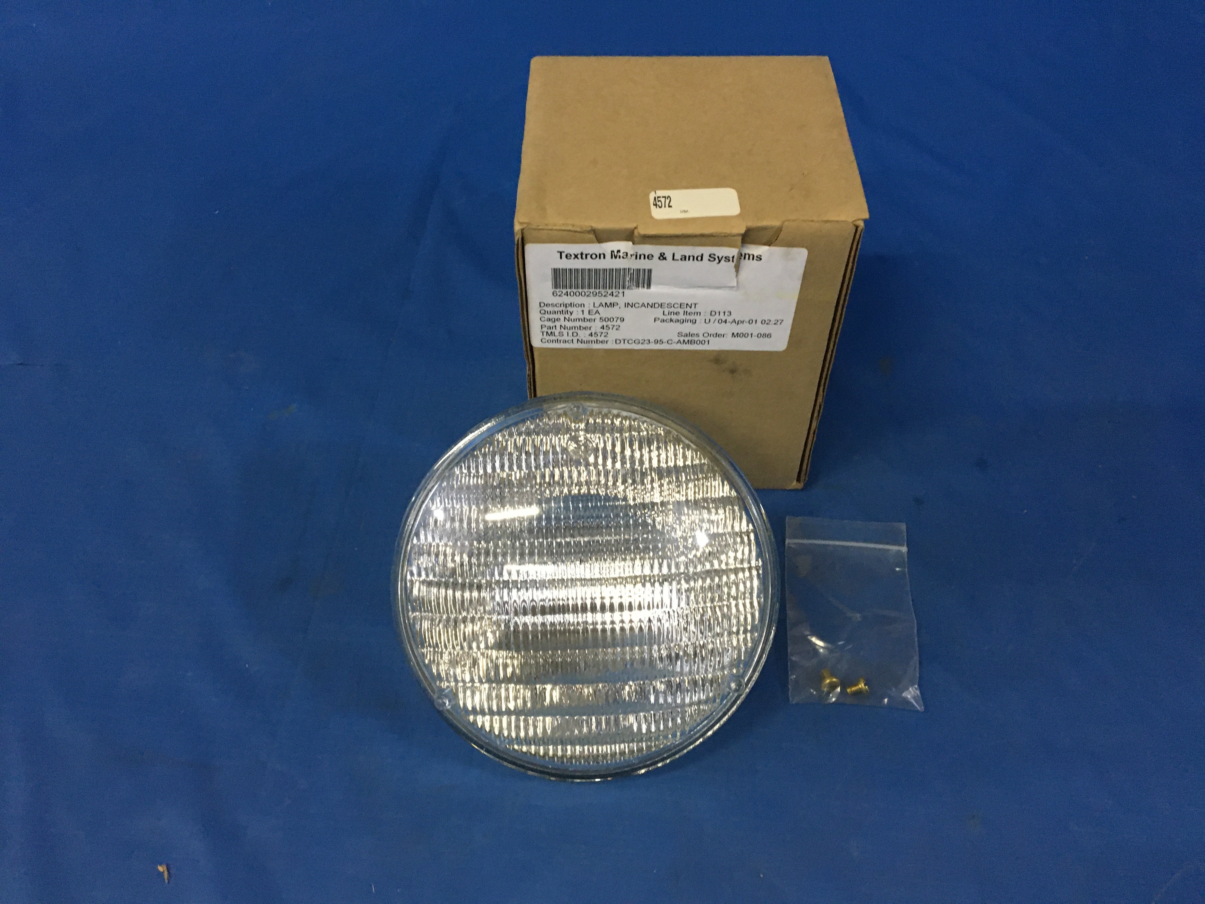 Textron Marine & Land Systems 4572 Incandescent Lamp 28V