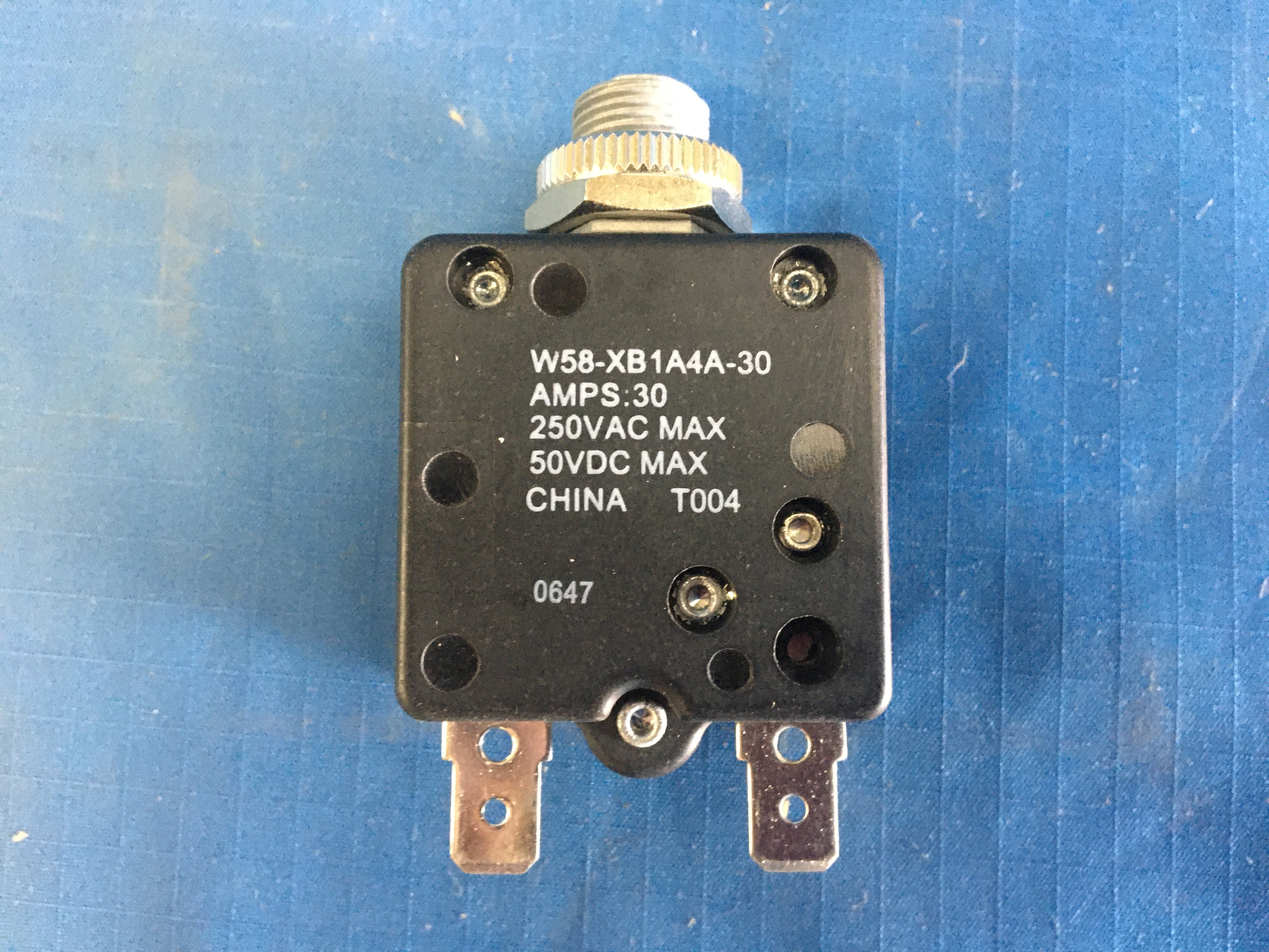TYCO W58-XB1A4A-30 30A Push-Reset 250VAC/50VDC Thermal Circuit Breaker