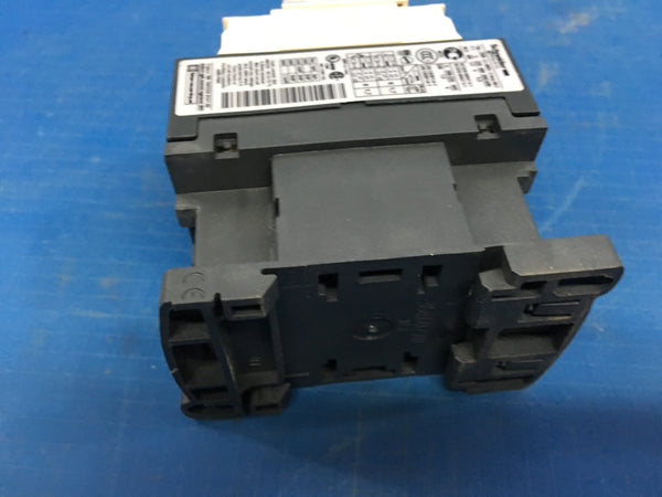 Schneider Electric Magnetic Contactor,P/N:LC1D09B7, 9 Amps, 24V, 50/60Hz