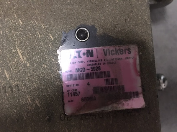 Vickers / Eaton MCD-5928 Manifold Valve Assembly NSN:4820-01-408-5648