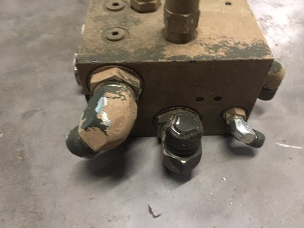 Vickers / Eaton MCD-5928 Manifold Valve Assembly NSN:4820-01-408-5648