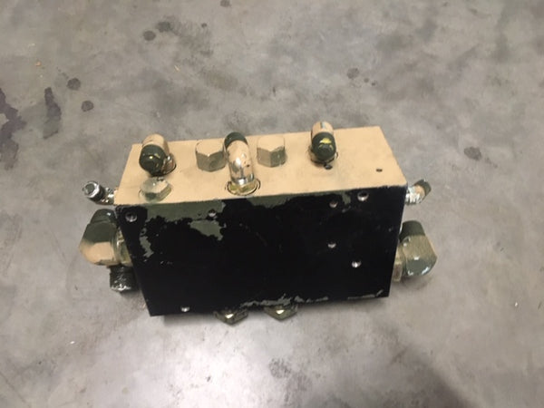 Vickers / Eaton MCD-5928 Manifold Valve Assembly NSN:4820-01-408-5648