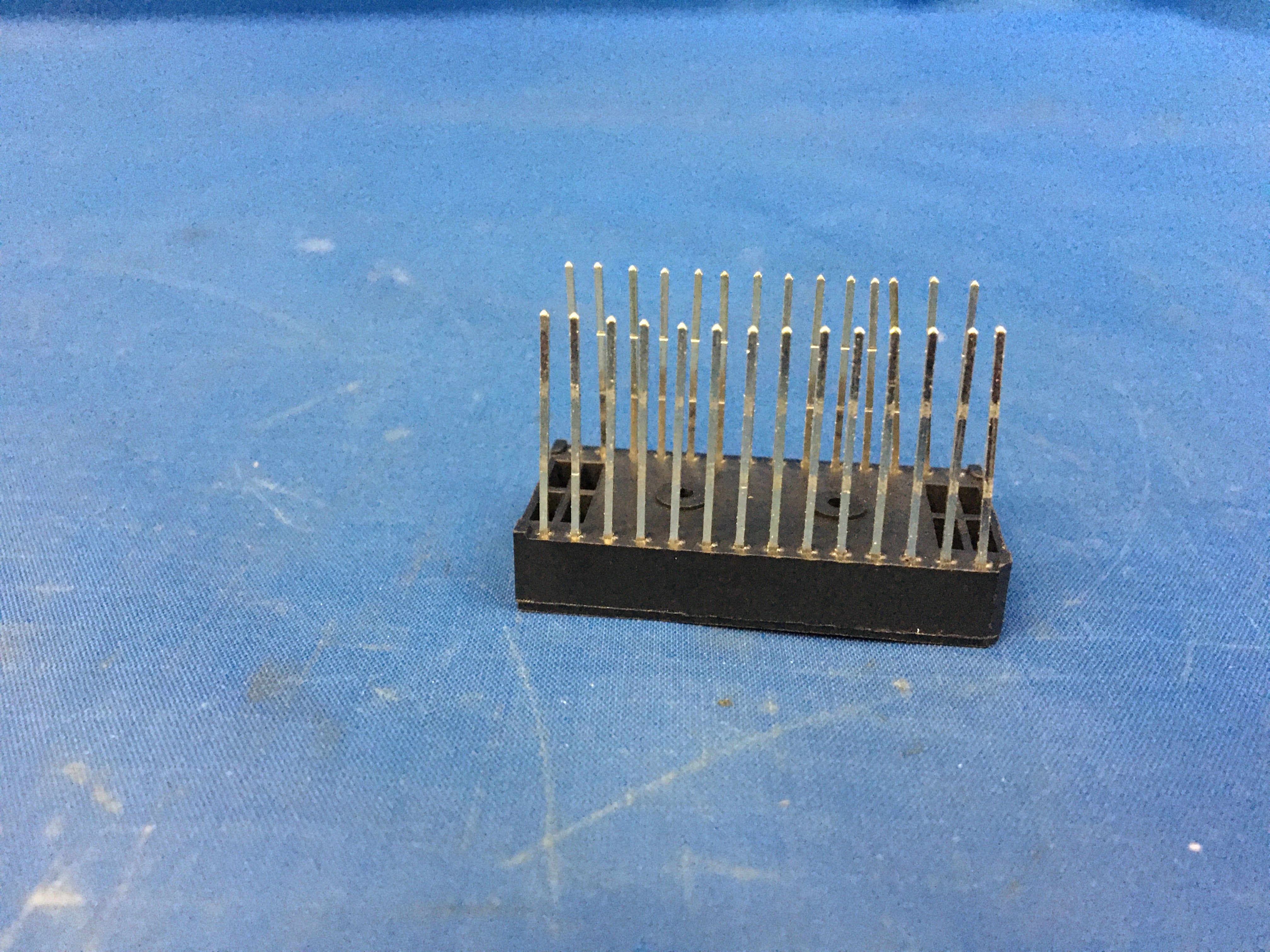 Texas Instruments C812804 Plug-in Electronic Components Socket NSN:5935-01-085-8380