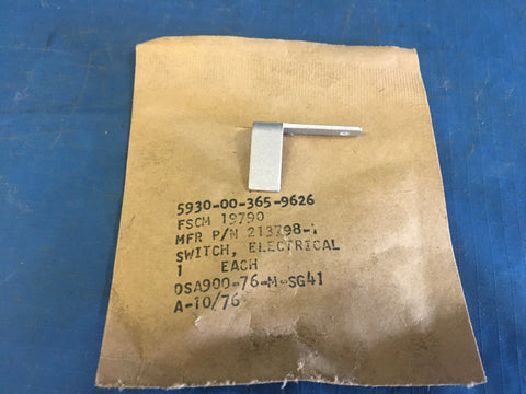 Data Products 213798-1 Electrical Switch Retainer NSN:5930-00-365-9626