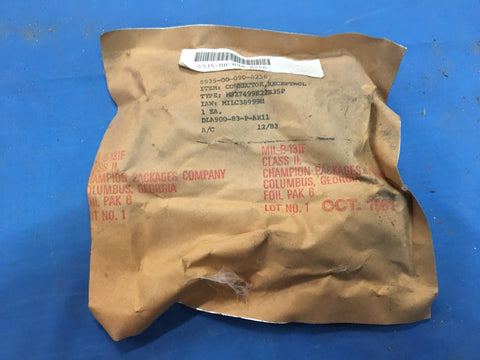 Military Spec Electrical Receptacle Connector Model:MS27499E22B35P NSN:5935-00-090-8256