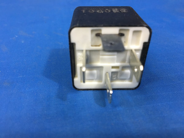 Hella HL66134 Mini Relay 12V 40A SPST with Resistor NSN:5925-01-026-5839